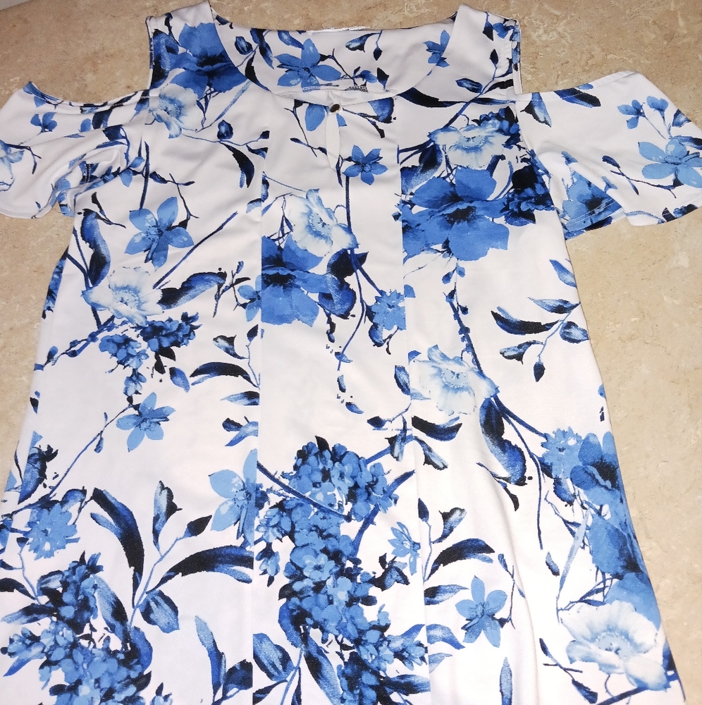 New Floral Cold Shoulder Top